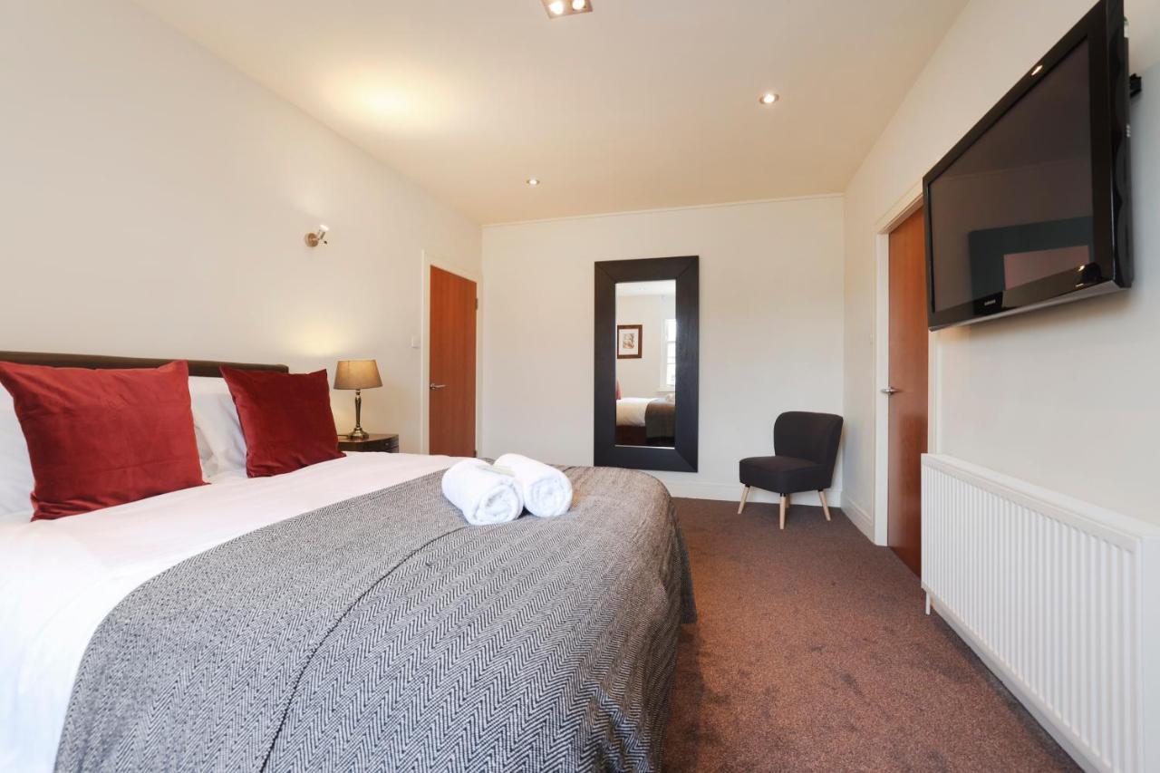 Appartamento Joivy Spacious 2 Bed,2 Bath Flat, Free Parking And Rooftop Terrace Edimburgo